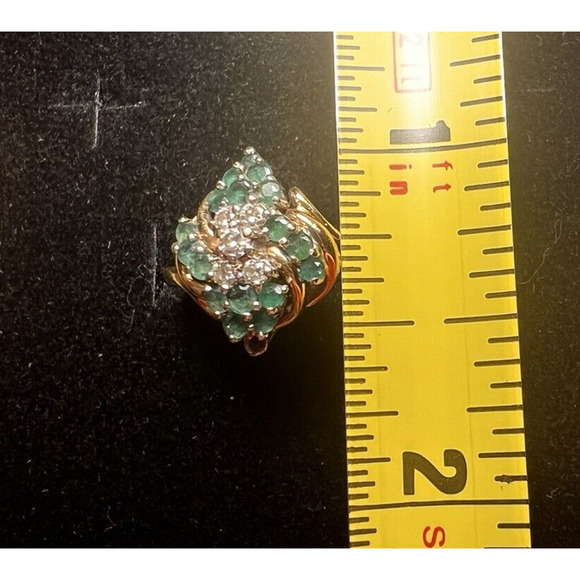Vintage Emerald and Diamond Cocktail 14 Kt Gold Ring Women's Size 7 - Picture 12 of 12